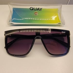 Quay Shades